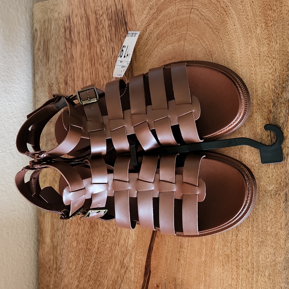 Women's size 11 gladiator sandals NWT